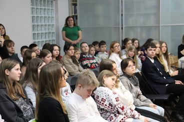 Inscenizacja z udziałem uczniów wieluńskich szkół w Bibliotece Miejskiej - dotyczyła Nagrody Nobla